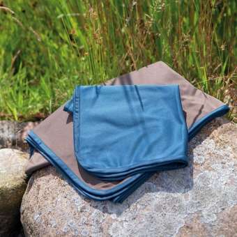 Trixie Insect Shield® Outdoor-Decke - Dunkelblau - 100 x 70 cm – Bild 6